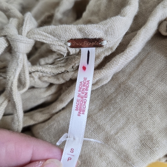 Free People Beige Textured Tunic -Size S - Picture 4 of 11